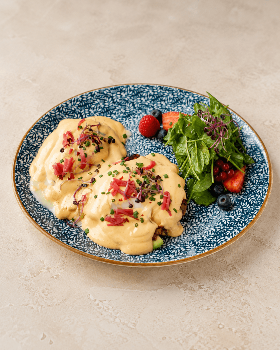 Mexican Eggs Benedict mit Chipotle Hollandaise im Papa Joe's Ingolstadt